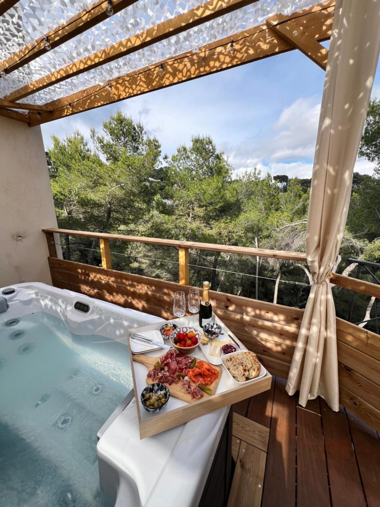Love Room Tente Lodge Spa Mfg Chez C&C, Exclusivement Reservee Aux Adultes Cantaron Екстер'єр фото