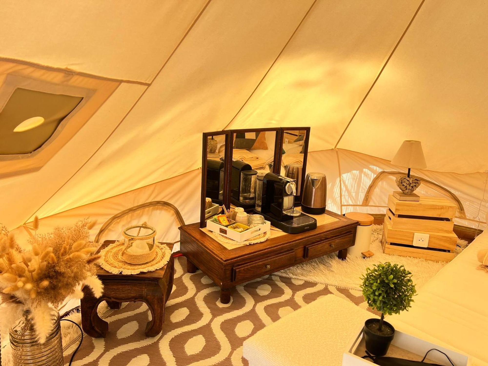 Love Room Tente Lodge Spa Mfg Chez C&C, Exclusivement Reservee Aux Adultes Cantaron Екстер'єр фото